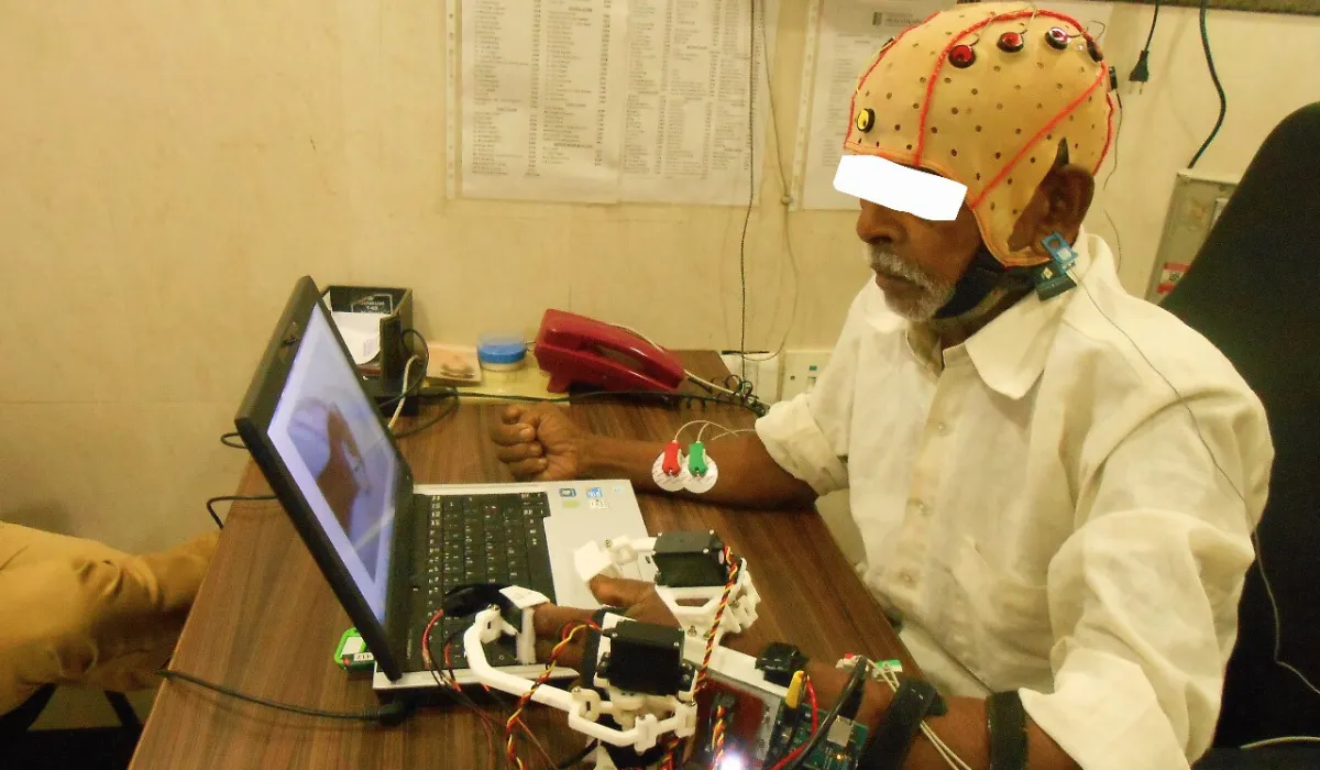 IIT Kanpur Develops World’s First Robotic Hand Exoskeleton with Brain-Computer Interface for Stroke Rehabilitation